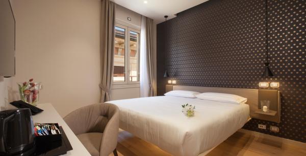 orianahomelverona en offer-weekend-stay-in-the-heart-of-verona 008